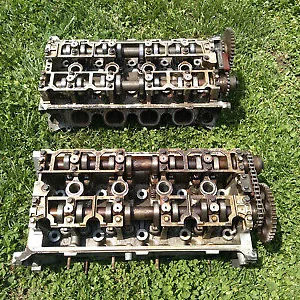 2003-2004 Ford Mustang Cobra Cylinder Head 32V 4V 4.6L SVT  03 04 Mach 1 DC