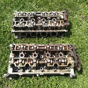 2003-2004 Ford Mustang Cobra Cylinder Head 32V 4V 4.6L SVT  03 04 Mach 1 DC