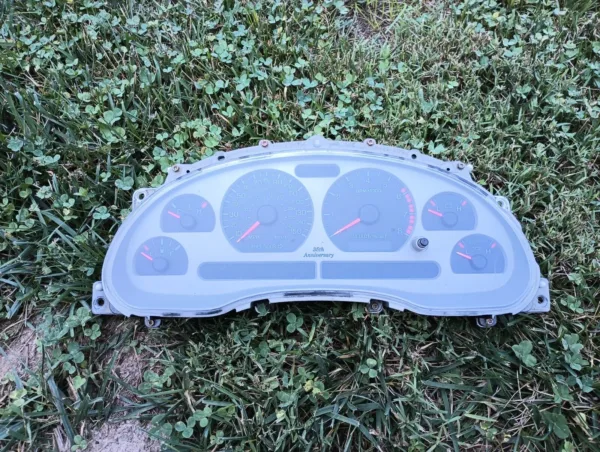 1999-2004 Ford Mustang 4.6L 35th Anniver Speedometer Instrument Cluster Gauge GT