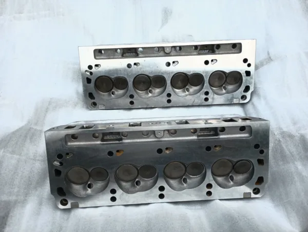 1987-1995 Ford Mustang 5.0L Edelbrock Aluminum Cylinder Heads COBRA 302 GT40 351