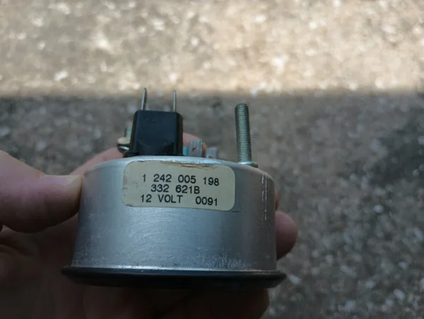 VDO Voltage Gauge 2 5/8