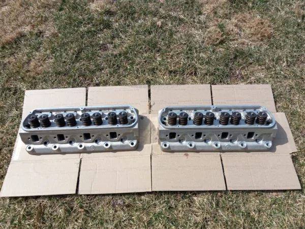 1987-1995 Ford Mustang 5.0L Edelbrock Aluminum Cylinder Heads COBRA 302 GT40 351