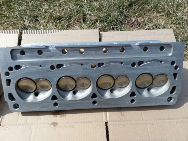 1987-1995 Ford Mustang 5.0L Edelbrock Aluminum Cylinder Heads COBRA 302 GT40 351