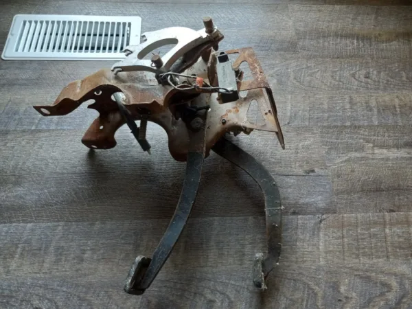 1983-1993 Ford Mustang Manual Clutch & Brake Pedal Assembly 5 speed T-5 Cobra GT