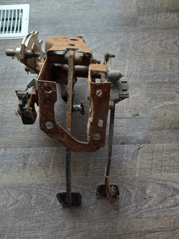 1983-1993 Ford Mustang Manual Clutch & Brake Pedal Assembly 5 speed T-5 Cobra GT