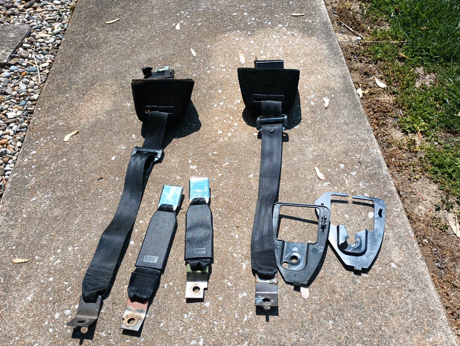 1990-1993 Ford Mustang BLACK OEM Seat belts LX Coupe Notchback Upper Rear ONLY - Image 3