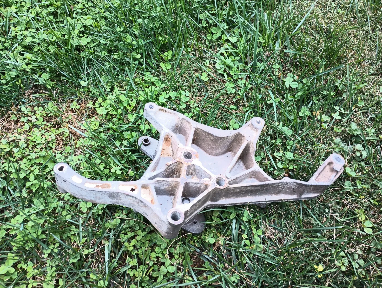 1994-1995 Ford Mustang 5.0L Alternator Bracket GT 302 Cobra GT40 - Image 2