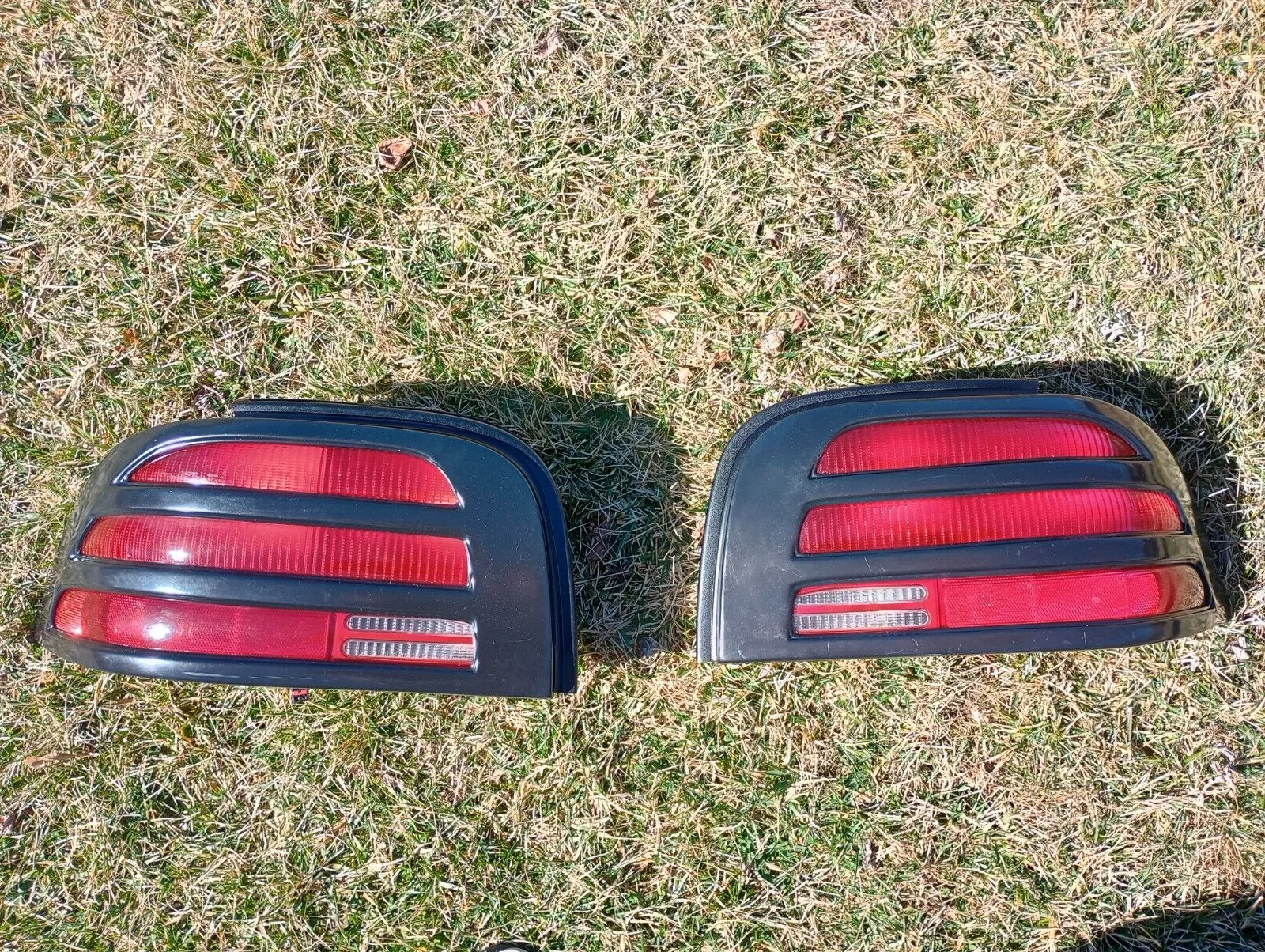 1994-1995 Ford Mustang 5.0L OEM SALEEN Taillights Cobra 302 GT SN95 Tail Light - Image 2
