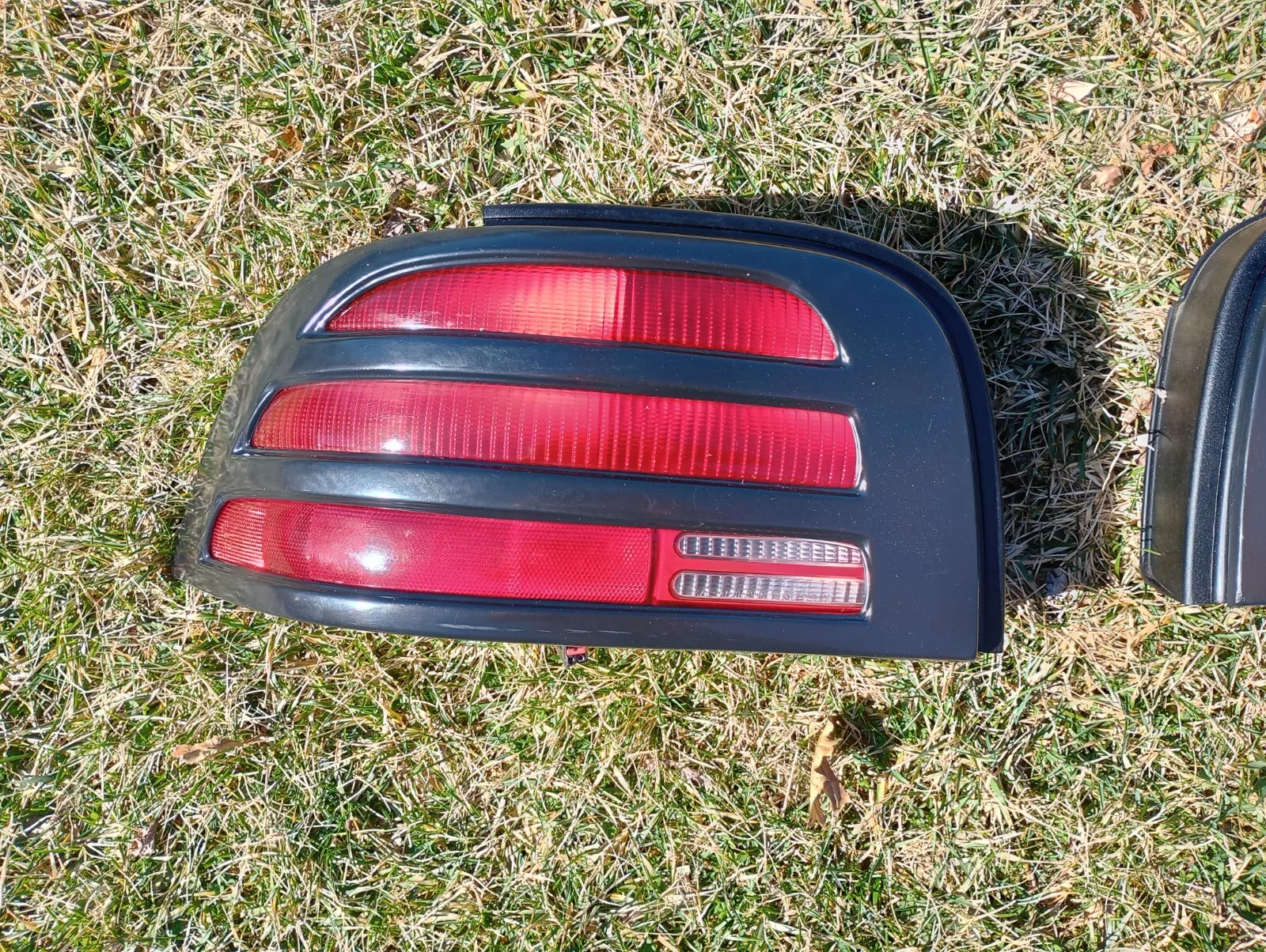1994-1995 Ford Mustang 5.0L OEM SALEEN Taillights Cobra 302 GT SN95 Tail Light - Image 4