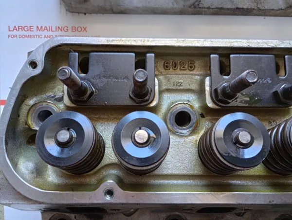 1987-1995 Ford Mustang 5.0L Edelbrock Aluminum Cylinder Heads COBRA 302 GT40 351