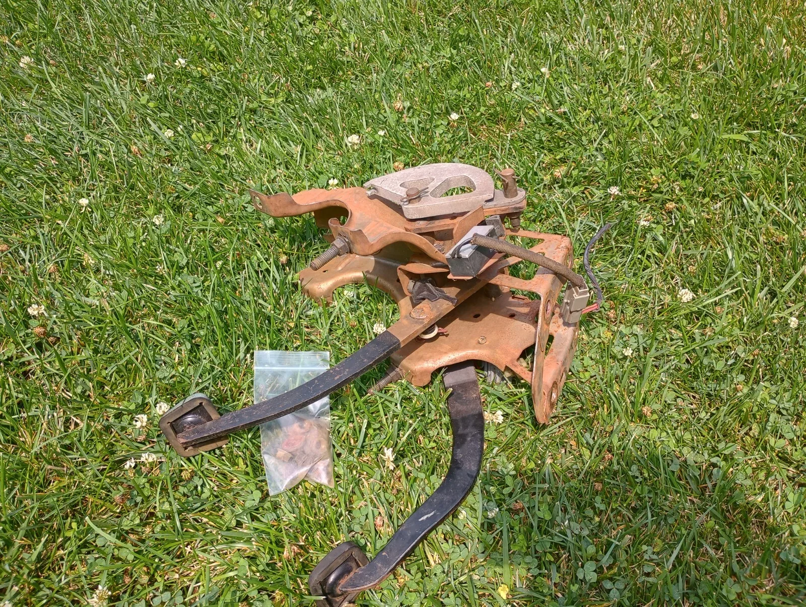 1983-1993 Ford Mustang Manual Clutch & Brake Pedal Assembly 5 speed T-5 Cobra GT - Image 2