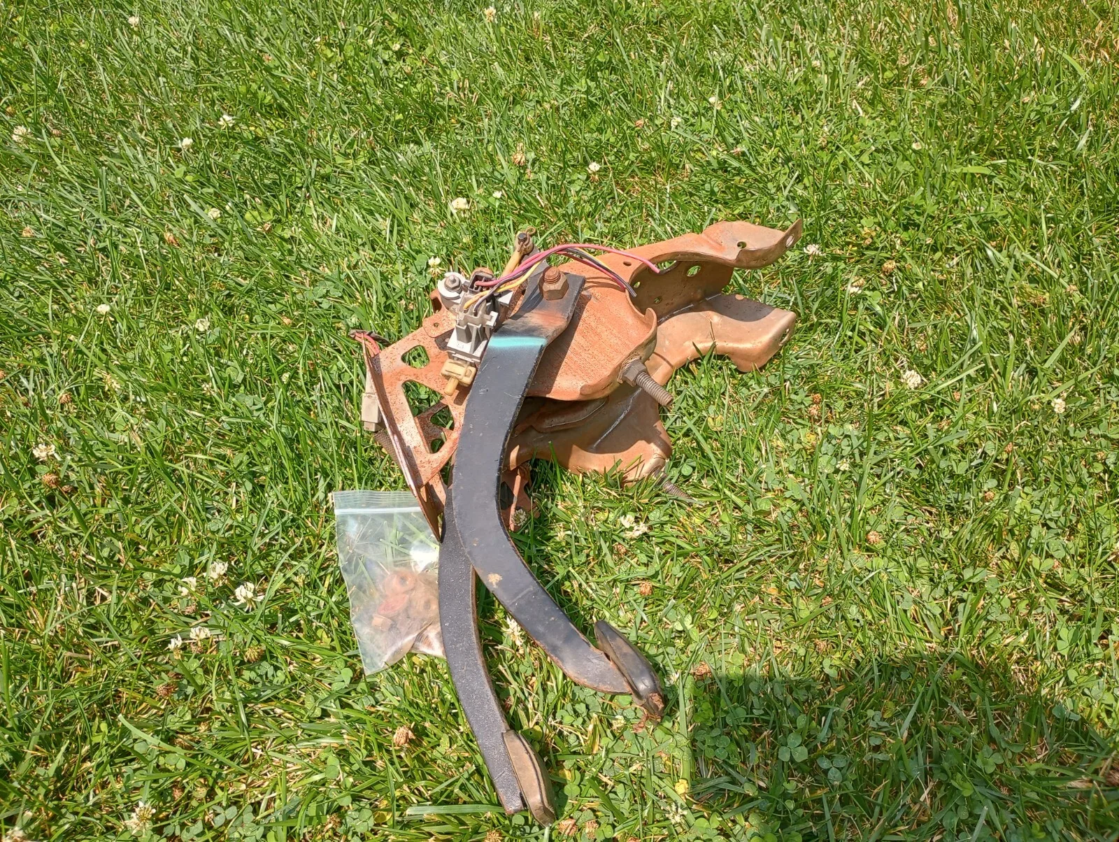 1983-1993 Ford Mustang Manual Clutch & Brake Pedal Assembly 5 speed T-5 Cobra GT - Image 4