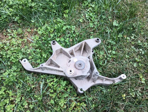 1994-1995 Ford Mustang 5.0L Alternator Bracket GT 302 Cobra GT40