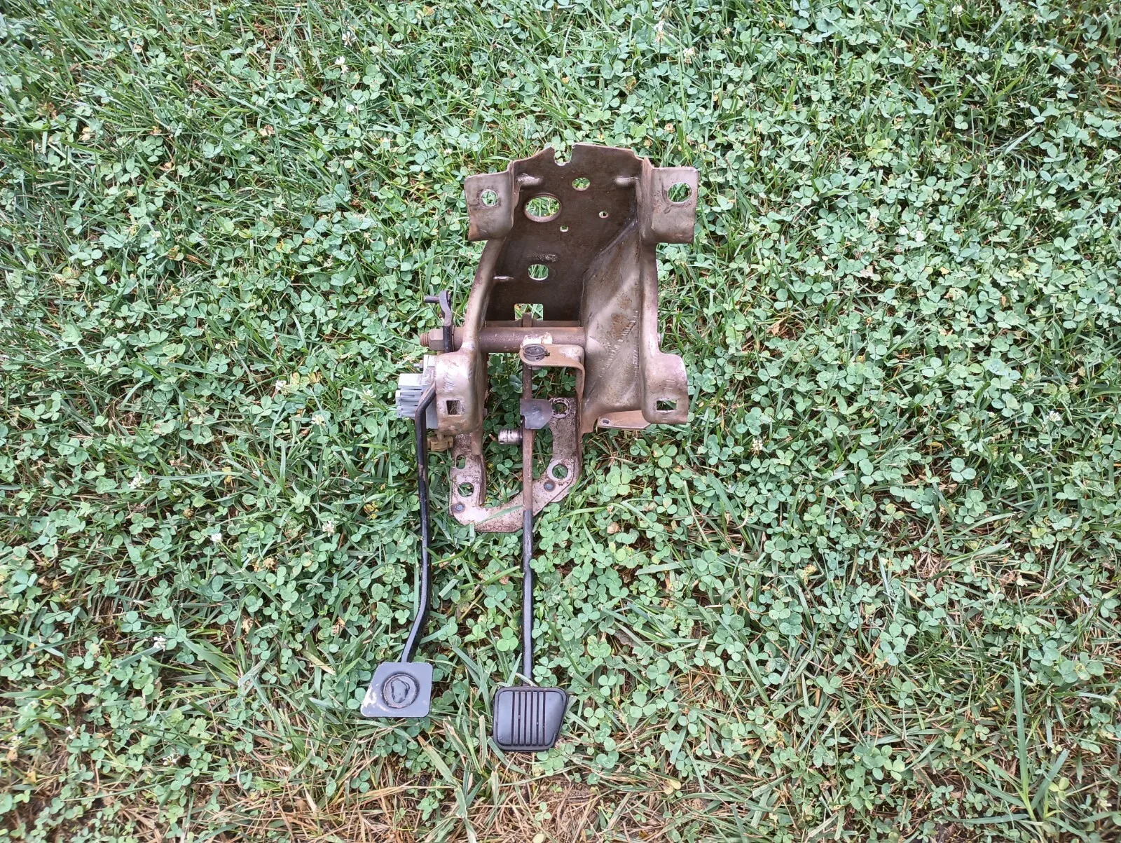 1983-1993 Ford Mustang Manual Clutch & Brake Pedal Assembly 5 speed T-5 Cobra GT