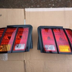 1999 2001 Ford Mustang COBRA Rear Tail Lights SVT 4.6L 99 01 4.6L 4V 32V Amber