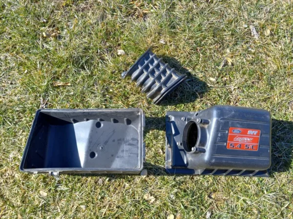 1999-2004 Ford Lightning Intake Air Box 5.4L SVT OEM Supercharger F150 Harley HD