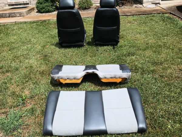 2003-2004 Ford Mustang Cobra 4.6L Front and Rear Seats (convertible) SVT Leather