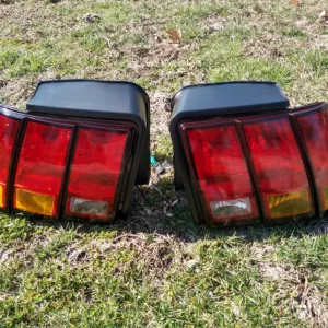 1999 2001 Ford Mustang COBRA Rear Tail Lights SVT 4.6L 99 01 4.6L 4V 32V Amber