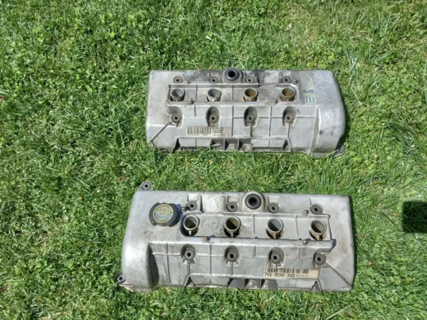 1996-1998 4.6L Ford Mustang Cobra Valve Covers 32V SVT "B" heads 4V OEM - Image 4