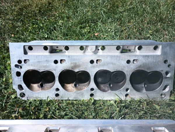 1987-1995 Ford Mustang 5.0L Edelbrock E Aluminum Cylinder Heads COBRA 302 351