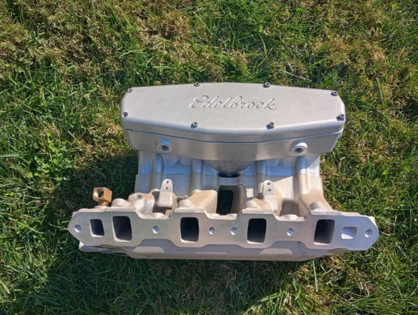 1986-1995 Ford Mustang 5.8L Edelbrock Victor Intake Manifold GT40 Cobra 351W EFI