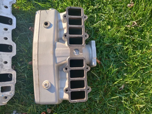 1986-1995 Ford Mustang 5.8L Edelbrock Victor Intake Manifold GT40 Cobra 351W EFI