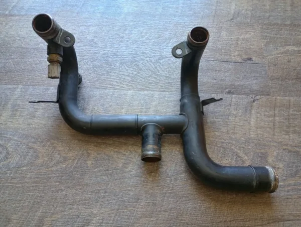2003-2004 Ford Mustang Cobra 4.6L Coolant Crossover Pipe SVT Terminator 4V 32V