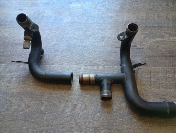 2003-2004 Ford Mustang Cobra 4.6L Coolant Crossover Pipe SVT Terminator 4V 32V