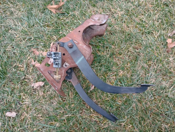 1983-1993 Ford Mustang Manual Clutch & Brake Pedal Assembly 5 speed T-5 Cobra GT