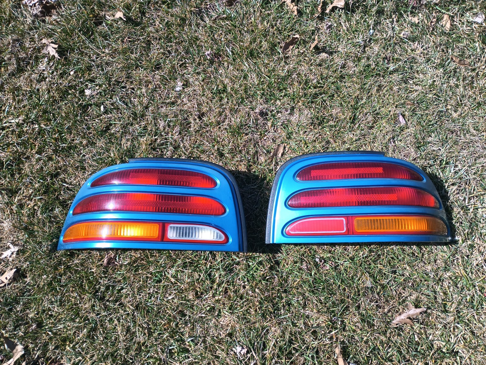 1994-1995 Ford Mustang 5.0L OEM Export Taillights Cobra 302 GT SN95 Tail Light