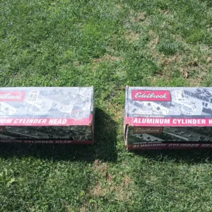 1987-1995 Ford Mustang 5.0L Edelbrock Victor Aluminum Cylinder Heads COBRA GT40