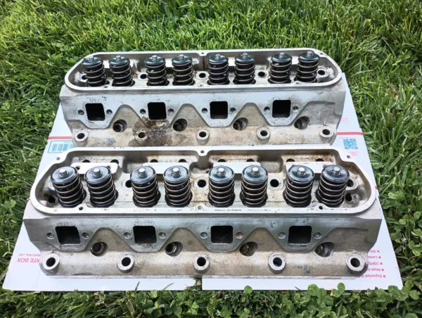 1987-1995 Ford Mustang 5.0L Edelbrock Aluminum Cylinder Heads COBRA 302 GT40 351