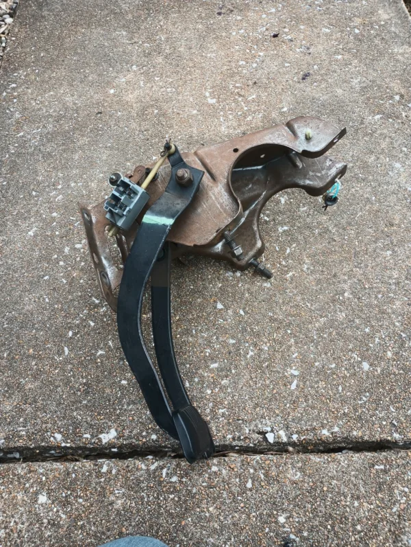 1983-1993 Ford Mustang Manual Clutch & Brake Pedal Assembly 5 speed T-5 Cobra GT - Image 5