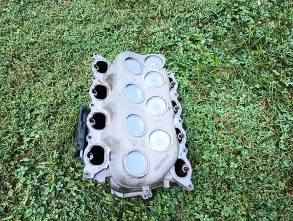 1999 2001 Ford Mustang Cobra Intake Manifold 4.6L 32V 4V DOHC Mach1 SVT 99 01 - Image 4