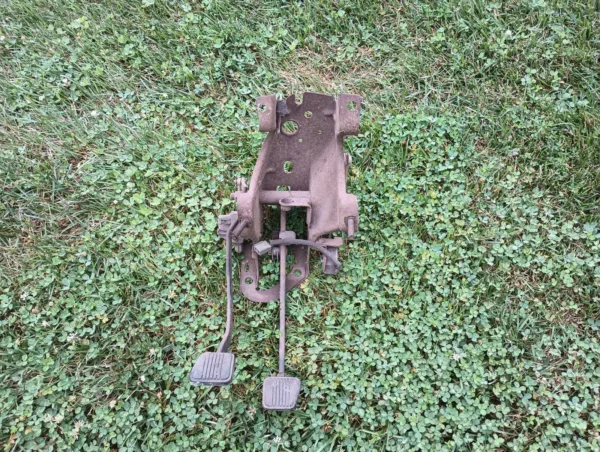 1983-1993 Ford Mustang Manual Clutch & Brake Pedal Assembly 5 speed T-5 Cobra GT