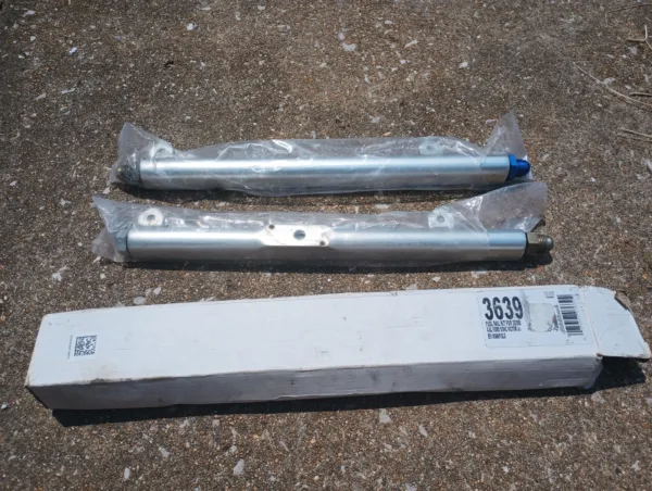 1999-2004 Ford Mustang 4.6L Edelbrock Fuel Lines Cobra GT PI 2V SOHC Victor Jr