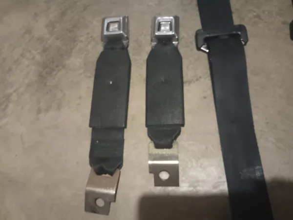 1990-1993 Ford Mustang BLACK OEM Seat belts LX GT Hatchback Upper Rear ONLY - Image 5