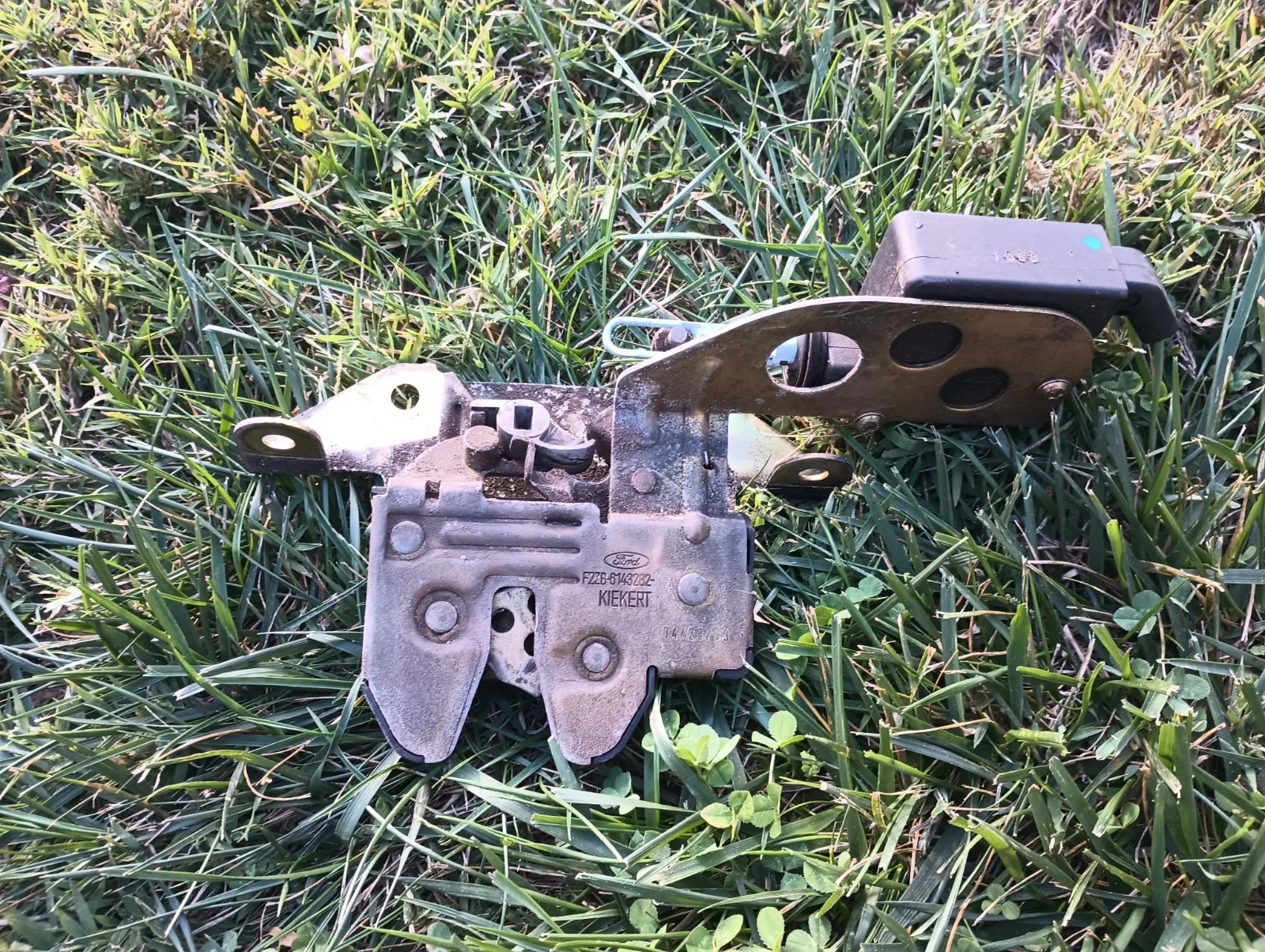 1992-1993 Ford Mustang Rear Hatchback Latch Assembly GT LX Cobra 5.0L